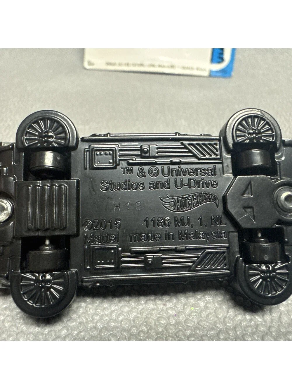 2015 Hot Wheels 45/250 HW City Back To The Future Time Machine Hover Mode Damage
